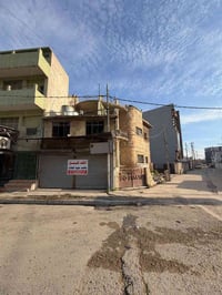 ملك تجاري • دواسة خارج • ١٠٠٠م