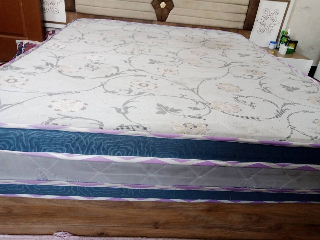 اسلام عليكم 
دوشك جربايه للبيع


**إذا كنت صاحب هذا الإعلان وتريد حذفه لأي سبب، رجاءا أرسل رسالة إلى الدعم الفني**