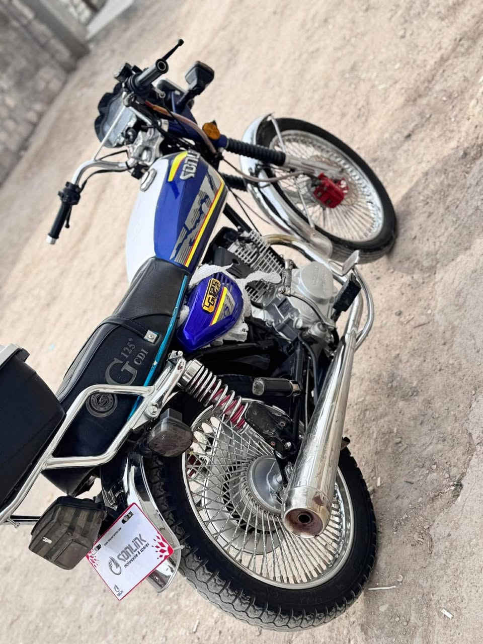 السلام عليكم دراجة تايكر ٢٠٢٥ دراجة جديده مكفوله كفاله عامه اوراق 5 كهربائيات دشبول كله شغاله سعره ٧٧٥ وبيه مجال قليل استفسار *********** واسط قضاء الصويره
