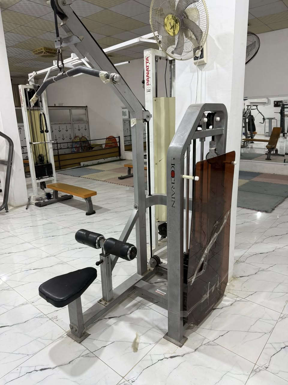 جهاز سحب امامي صناعة كورية سعر مناسب
بصره ***********
