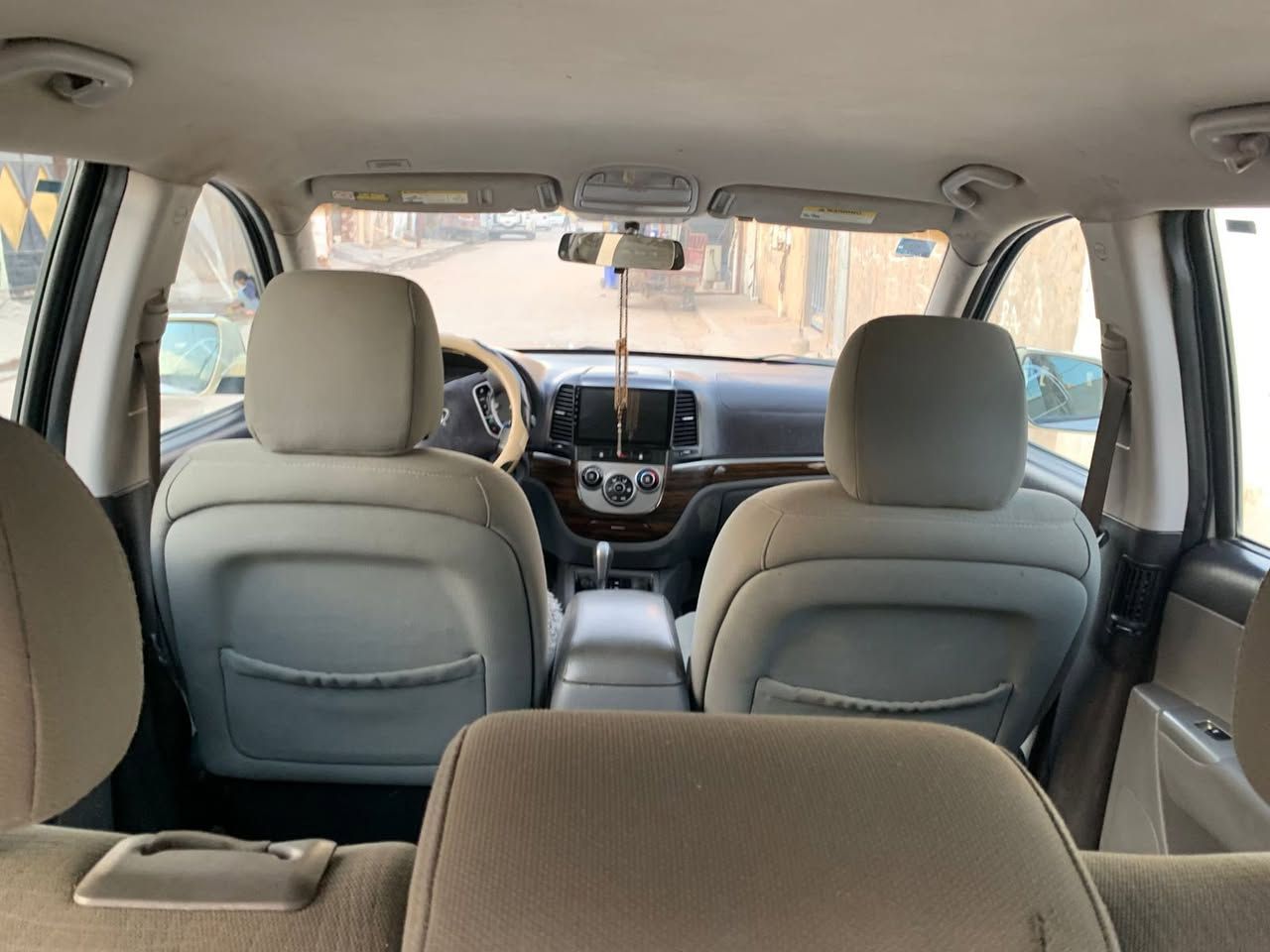 السلام عليكم 
مكلف بلنشر
سياره سنتافي
موديل ٩ وارد امريكي 
٤ سلندر مصبوغه حزام 
مكفوله حداديه مكينه كير 
باسمي 
السعر ١٢٠وبيه مجال 
مكلف بلنشر  
الاتصال ع رقم صاحب السياره 
‭٠٧٨٣ ٢٤٥ ٩٧١٣‬
