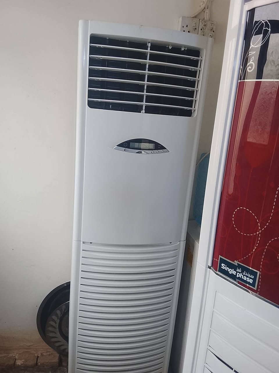 سبالت نضيفه جدا ضمان 5ايام تلفون ***********
