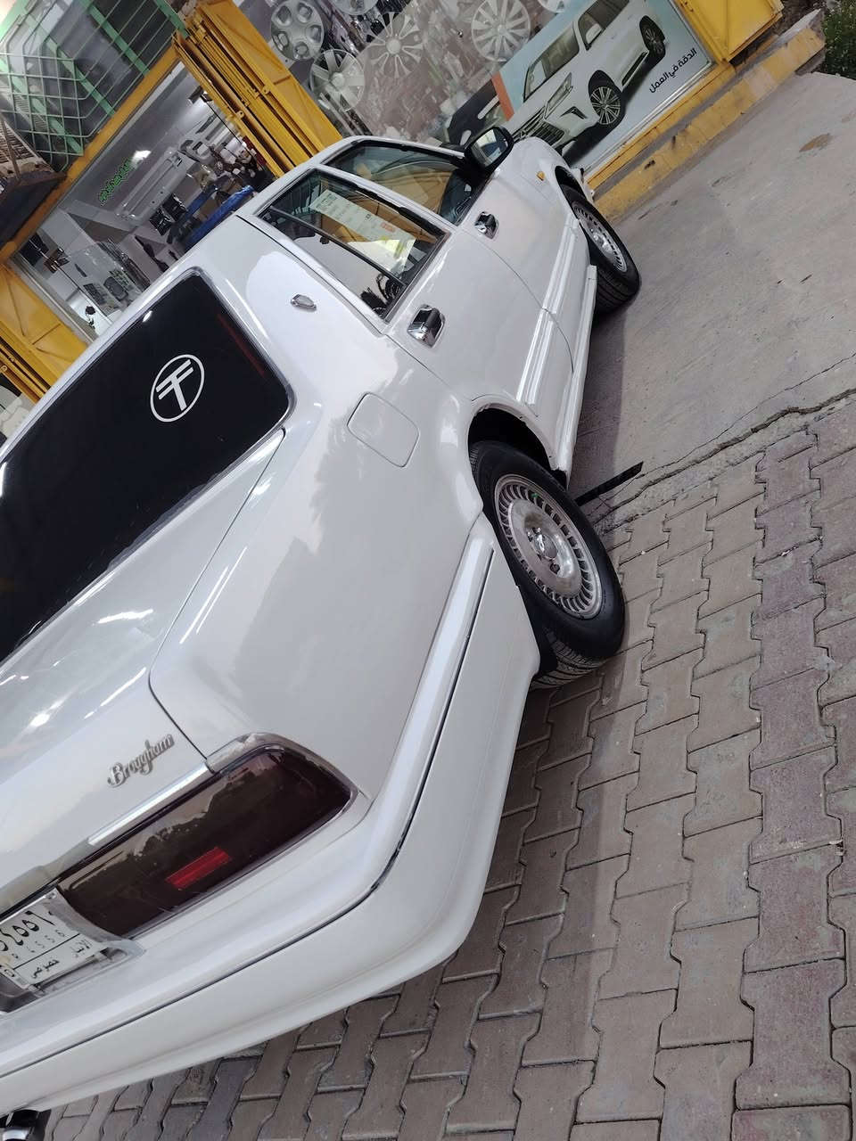 السلام عليكم نيسان سيدركس للبيع موديل 98 رقم انبار السنويه لل 27 كير اتو محرك بطة 2 ونص تبريد شغال كير محرك بشرط كهربائيات بشرط صدر جديد تخم تاير السياره صبغ الجماليه فقط سياره جاهزة وخير من الله مابية اي نقص مكان السياره الانبار هيت السعر 50 بي مجال يرهم مراوس حسب الاتفاق لاستفسار على الرقم /***********
