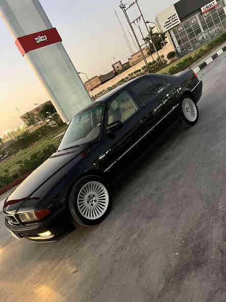 سلام عليكم BMW مديل ١٩٩٦ كاسحه حجم ٧٤٤ اصل
محرك وكير على الشرط
‏حداديه نضيفه 
بدون ضربه صبغ فقط 
السعر ٩٠ بيه محال
رقم المبايل ***********
