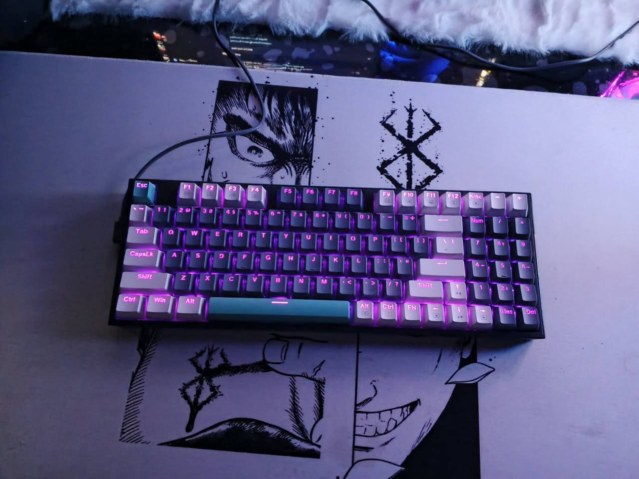 السلام عليكم
تجمعة جديدة طگ كارتون

GPU: Amd rx580 8gb ddr5 sp2048 white edition
CPU: Intel(R) Xeon(R) E5-2670 V3 2.3Ghz 12 core 24 thread 
Ram: 8gb ddr4 Kllisre 2×4
Secondary Memory: Ssd NVMe 512gb m.2 + 512 Hdd
Wifi Card: Intel(R) Dual Band Wireless-AC 7265
PSU: FSP 600w
Monitor: mi 23.8 desktop monitor 1c 75HZ
Keyboard: MACHENIKE K500 MECHANICAL RGB
Case: LOVINGCOOL LC-MJ360 WHITE supporting water cooling compatible Motherboards ATX M-ATX M-ATX with 4 fans RGB

وياها ماوس باد 90×45 سنتيم 
كل القطع نضيفة فول 
انطوني اعلى سعر ابيع توصيل موجود ومكاني البصرة


**إذا كنت صاحب هذا الإعلان وتريد حذفه لأي سبب، رجاءا أرسل رسالة إلى الدعم الفني**