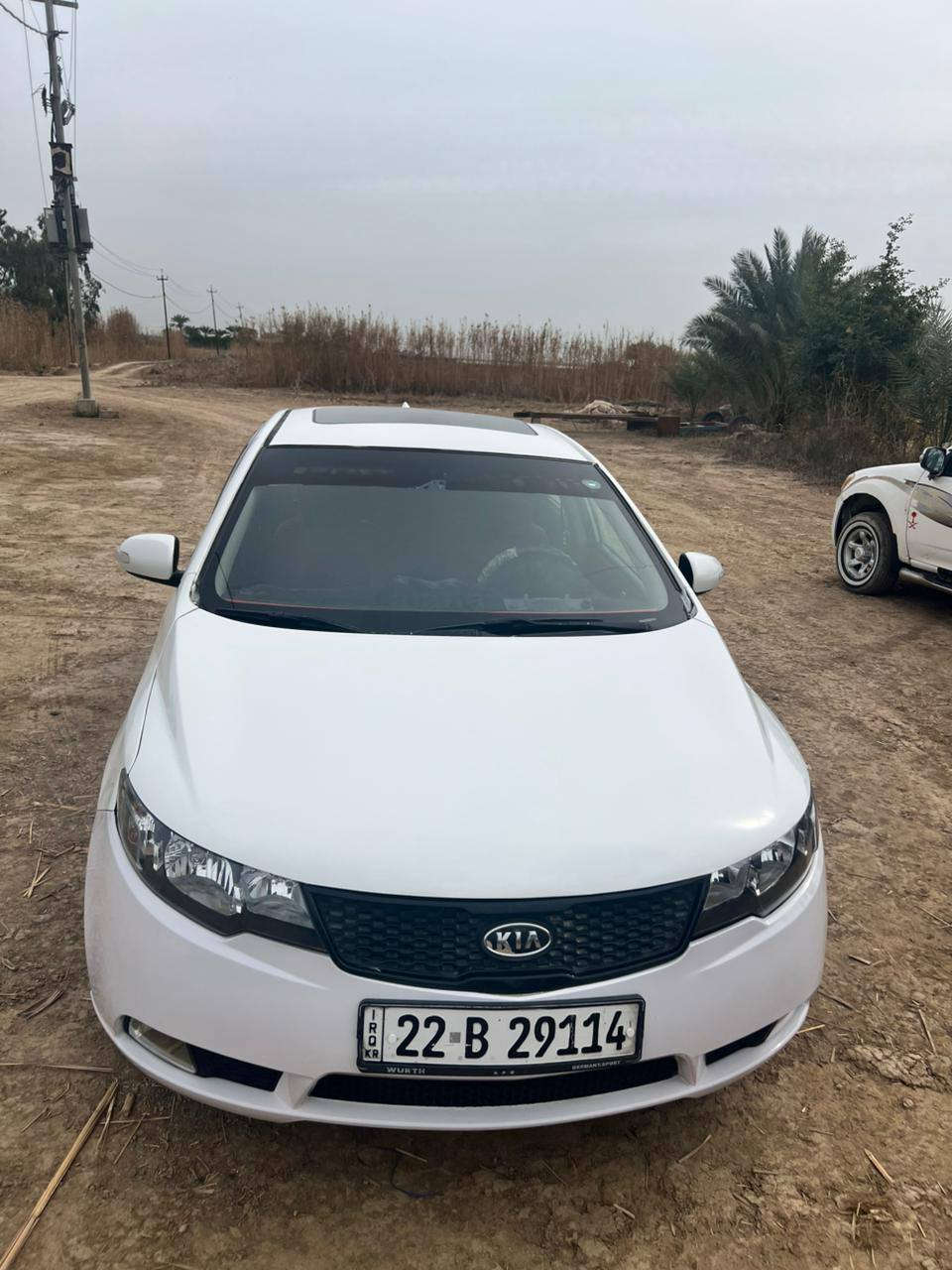 مكلف بالنشر
سيراتو 2011 رقم أربيل سنويه جديده رقم جديد
تخم تاير جديد
محرك وكير جدد
حداديه جديده
كير اوتو 6 نمر
سياره فول مواصفات فتحه بصمه كامره
السياره صبغ عام بدون اي ضرر
سياره مال جناي جاهزه من كلشي 
مكان السياره واسط قضاء الصويره طريق المطار الغنايه
السعر 88 بيهه مجال
***********
