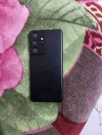 تليفون اس الترا 21 تليفون نضيف كلش ما صارله 10  تيام  من انفتح من. كار...