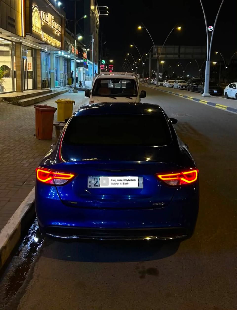 سلام عليكم c200للبيع سياره نضيفك بلكامل من حداديه تخم تاير جديد سياره مكفوله كفاله عامه بيه نسبت غرق صفر بلميه داخله امطار السعر 125 بيه مجال شي قليل الستفسار ***********
