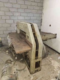 مكص شنايدر حجم 115 للبيه بحالة جيدة ... الاتصال واتساب 07901753461