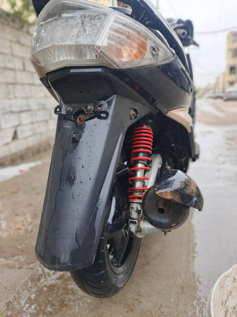 سلام عليكم دراجه سكنس فحل دراجه كامله كهربائياته كله شغاله دراجه بيه كابريتر تعبانه تشتغل تريد تنهض وتطفه سعر 550 وبيه مجال رقمي ***********
