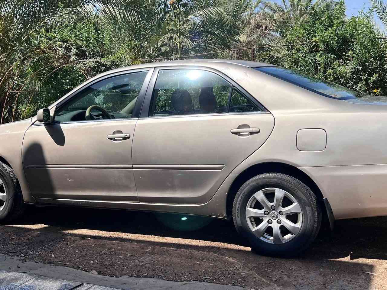 سلام عليكم 
#للبيع كامري LE موديل 2006
رقم بغداد
محرك2,4
مواصفات مري كهربائي 
كشن كهربائي 
تحكمات ستيرن
مثبت سرعة
السعر85 وبيها مجال
مكان السيارة الفلوجة_الصقلاوية
                                      الاتصال
***********
***********
