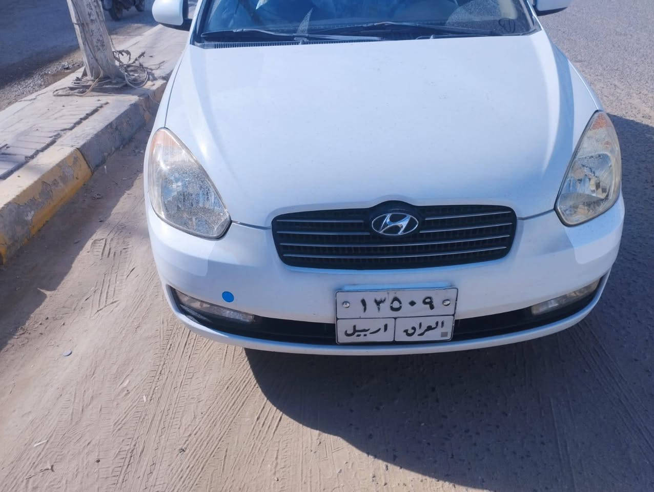 السلام عليكم اكسنت 2010  كفاله عامة لابارد ولاصبغ بيها فقط باب مفتوح وبيها كم حالوبه بالقمارة مامبين الابالسونار 
محركها 1600 مكينه كير تبريد تدفئه حدادية و كلها كفاله تخم تاير جديد  سياره حلوة وجاهزة  تراييك وين ماكان 
السعر بدفتر 100  للاستفسار اتصل ***********
