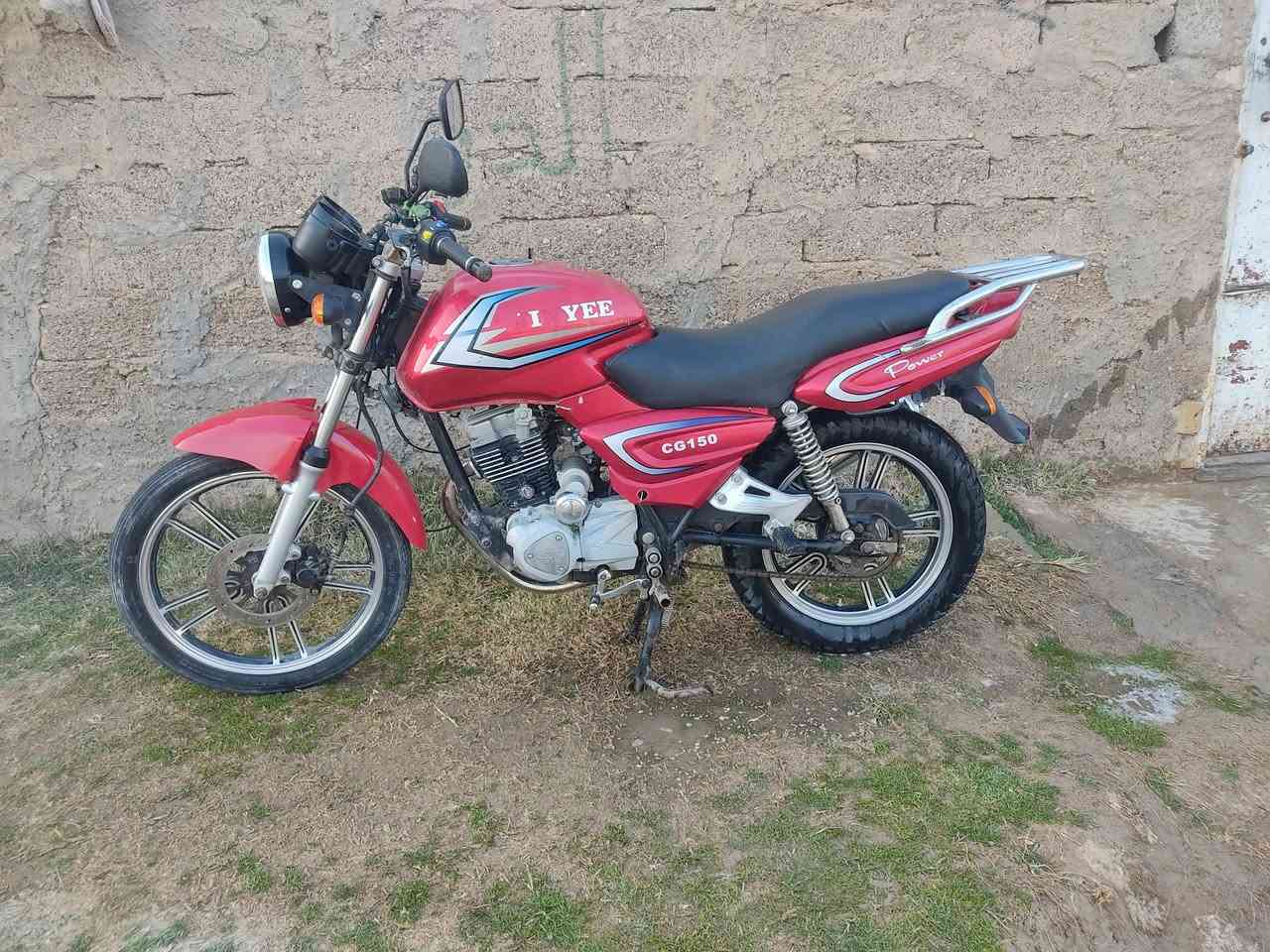 دراجة باندة نظيفه كهربائيات شغالة كلها مكينه نكرة سلف هندر اوراق كامله للبيع متواجد ع الخاص وهذا رقمي ***********
