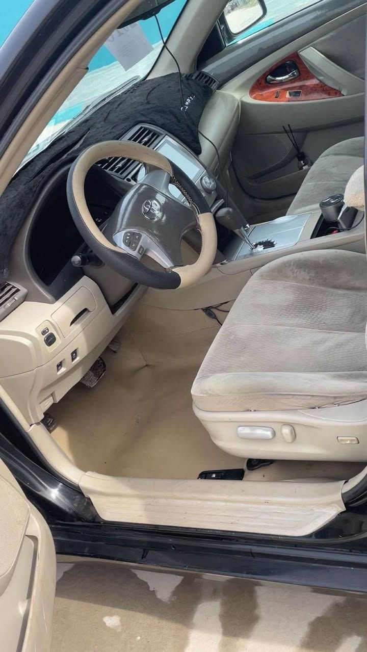 تووێتا کامیری📦✨
مۆدێل2010
مواسەفاتLE فوول
مەکینەی:25,V4
 سەیارەکە بێ تەقەو رەقەیە بێ مەسرەفە چوار تایەی تازە سەنەوی رەقەم تازەیە کۆبۆنی بەنزینی هەیە سەیارەکە بیناو برە تابلێ جوانە مالێ دۆستە گێر و مەکینە بەشەرت بێ سەرفوو بووخار نەکراوەتەوە  
بێ بۆیاخە یەک چامەلخی بە بیلادی گۆراوە ئەگیان وەک بۆیاخ بۆیاخی نییە بەشەرتی 100سۆنەر 
نرخ:110تۆزێک مەعامەلە 
T.B/ئەگەرمووشتەری نیت سەرمان مەیەشێنە 
ژ.م:*********** . كركوك, العراق
