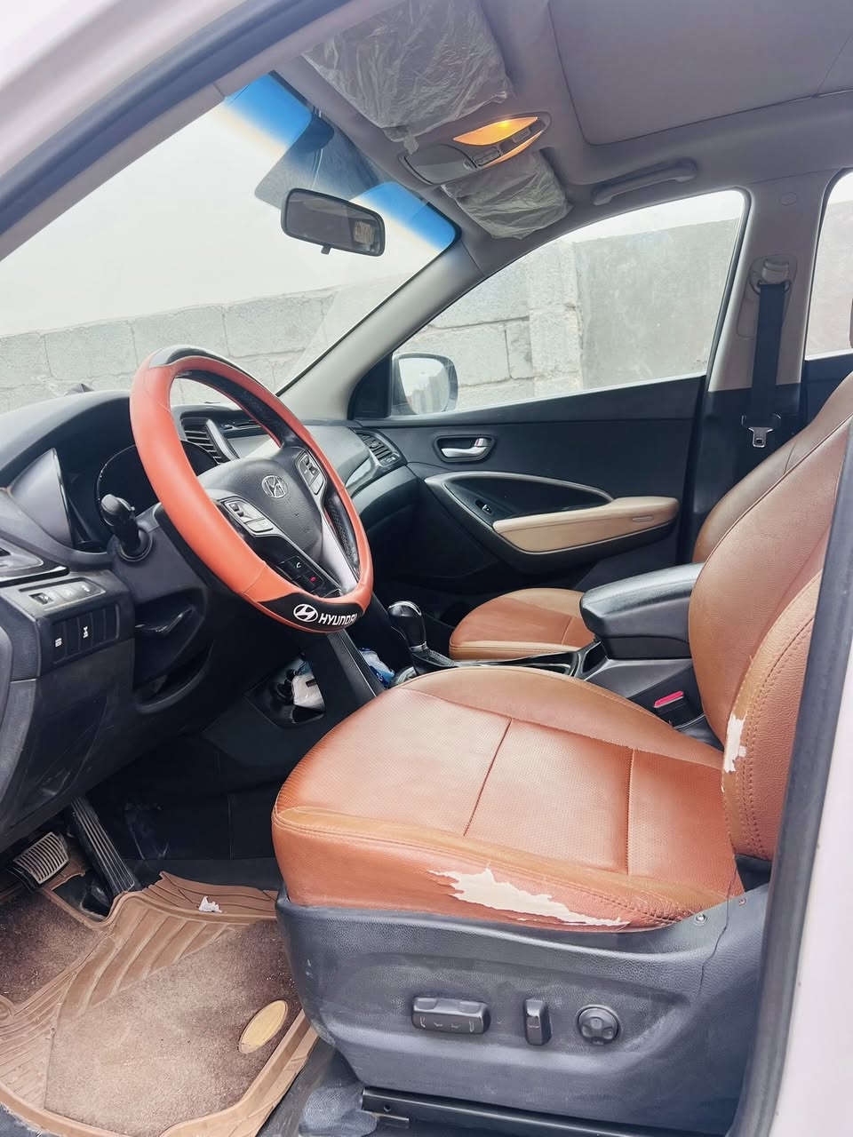 سنتافي موديل2014خليجي فول مواصفات 6سلندر كير ومحرك مكفول ع وضع شركه سعر162وبيه مجال
***********
