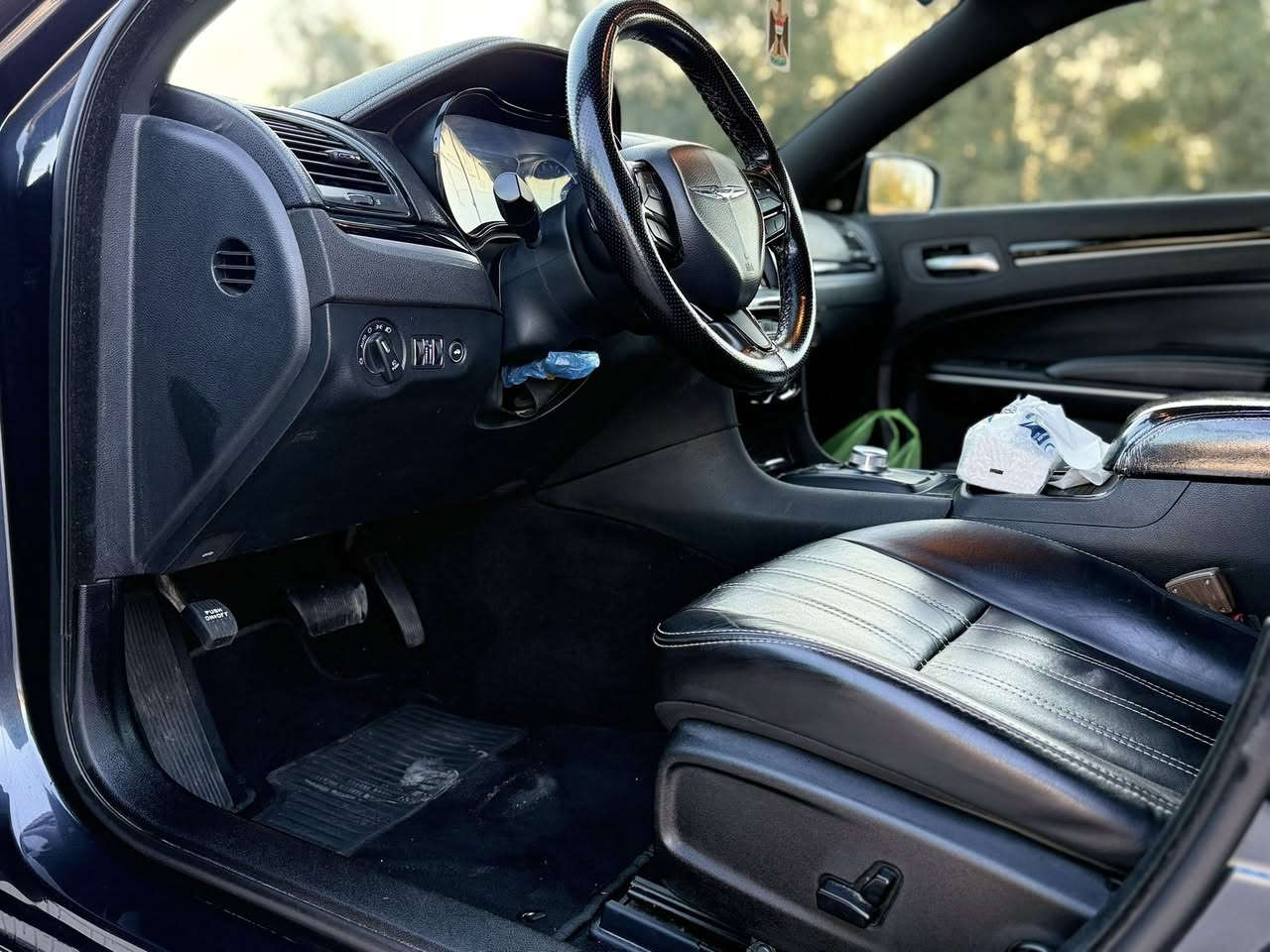 السلام عليكم اوباما S١٩  ماشيه ٥٦ الف ميل
بصمه 
تشغيل عن بعد 
كشنات هيتر 
مرايه وسط تعتيم اوتو 
مري الجانبيه هيتر 
شفتات ستيرن 
فول تحكم ستيرن 
ويل ٢٠ اس اصلي 
شاشه كار بلي 
كامره دواره 
تخم تاير وصدر جديد السياره متصرف عليه جاهزه
ستستم ايرباك دشبول ودركه  
صور الحادث وسونار جديد مرفق ويه المنشور 
مكانه بغداد الدوره او السيديه 
بيع فقط غير متواجد على الفيس 
*********** اخوكم ليث 
السعر ٢٣٠ ورقه بيه مجال شي بسيط
