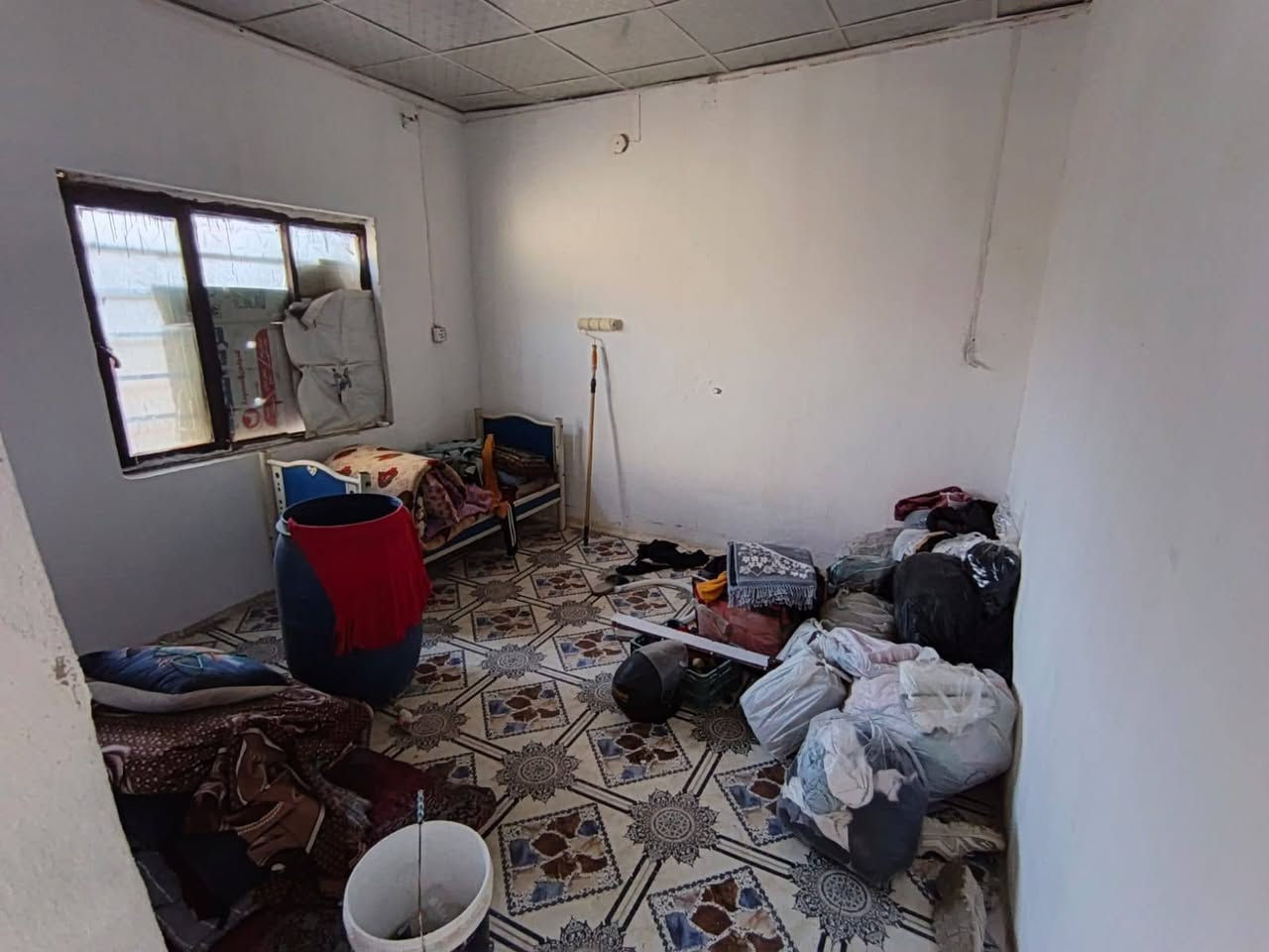 السلام عليكم
بيت تجاوز للبيع مساحه 90 متر واجهه 6 نزال 15
العنوان عمارات سعيده للاستفسار الاتصال
***********
