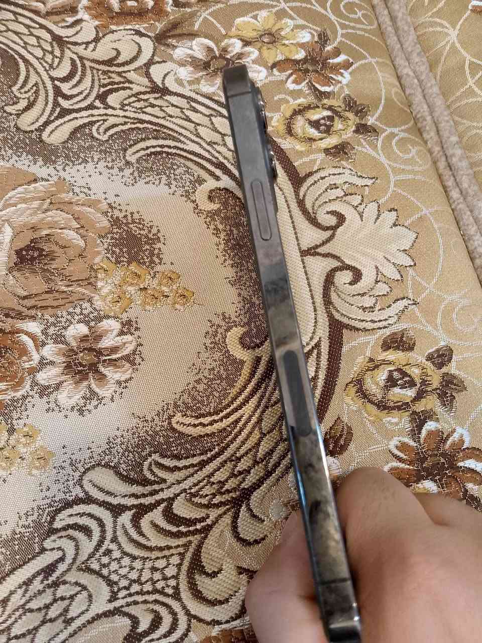 السلام عليكم اخوان ايفون 12pro max ذاكره ٢٥٦ جهاز نضيف ماداخل صيانة ولا مفتوح ابد بي مشكلة فقط الفيس  ايدي واكف بطارية ٧٦ شرط تجي تفحص من البيت السعر خاص


**إذا كنت صاحب هذا الإعلان وتريد حذفه لأي سبب، رجاءا أرسل رسالة إلى الدعم الفني**