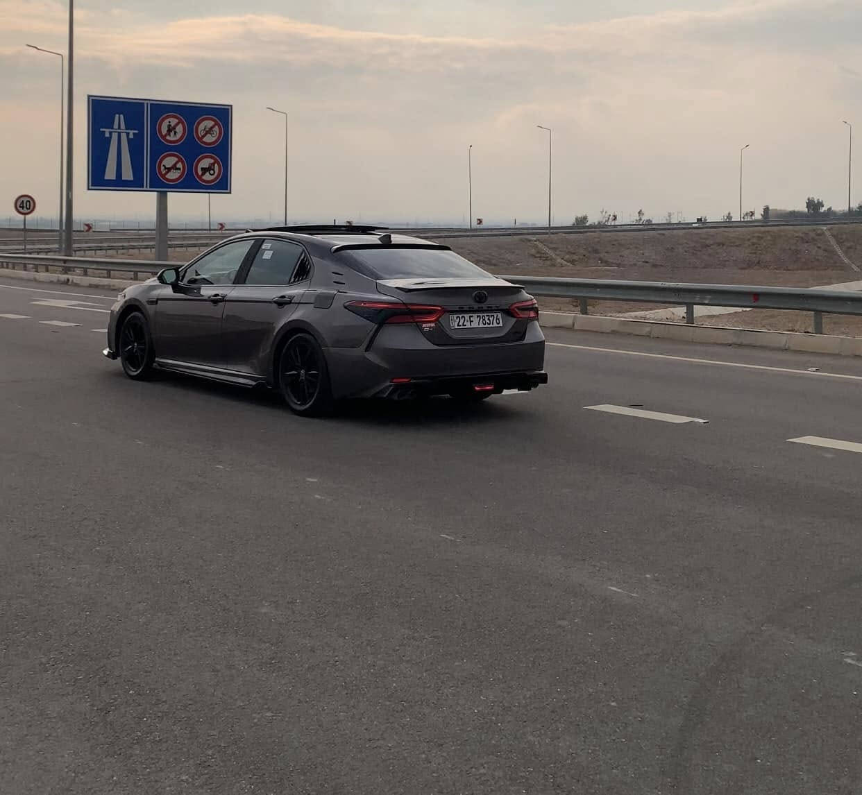 .                               بِسْمِ اللهِ الرَّحْمَنِ الرَّحِيْم
تۆیۆتا کامری XSE : مۆدێل2020
مواسەفات XSE ، پانۆڕاما ، بەسمە.شەغال  سئ گێر گێر لەسوکان  سئ مۆدی لئ خوڕین ئیکۆ نۆڕمال سپۆرت برێک بەسمە وئۆتۆهۆلد شاشە.
کامیرە.ڕادار.تەعدیل سورعە.خەتی جادە و لایت زینۆ.کوشن جڵدوکارەباییوو هیتەر دەرگابەسمە و ئاوێنە ئیشارەتو زینۆحەرارە و شەحن موبایلوو دەبل سەلاجە زۆر مواسەفاتی تر.وەفول کەمالیاتە دەبل گزۆز. بەس بۆنیتوو جاملغوو دەرگای سەکن بۆیاخە سەنەویوو هەزە نوێیە چوار تایەی لۆکی لەژێرە سەیارەکە زۆرجوانە ماڵی دۆستە یەک دینار مەسروفی تێدانیە گێڕو مەکینەو تەبریدو بەناوکردن و غرامە هەمووی بە شەرت 

سـعر189$         *********** أربيل, العراق
