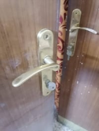 متاح ٢ بوب غراف هنه كاملات معه مفاتيح صاج ال اصلي شرط نضافه سعر واحد ٥...