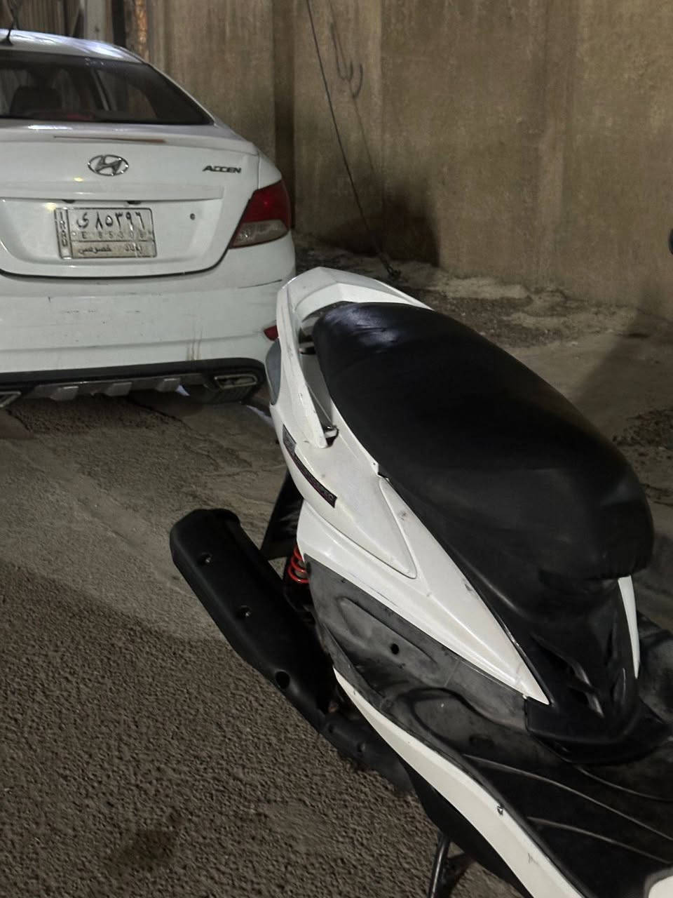 سلام عليكم دراجة سكنس فحل كابريتر دراجة كلشي ما ناقصها صوتها ناعم شلعة ومعدل بيها ملفيز كهربائيات كلها شغالة الدراجة كاملة من كل النواحي  المكان بغداد البياع  الرقم *********** ( السعر 700 بيها مجال )
