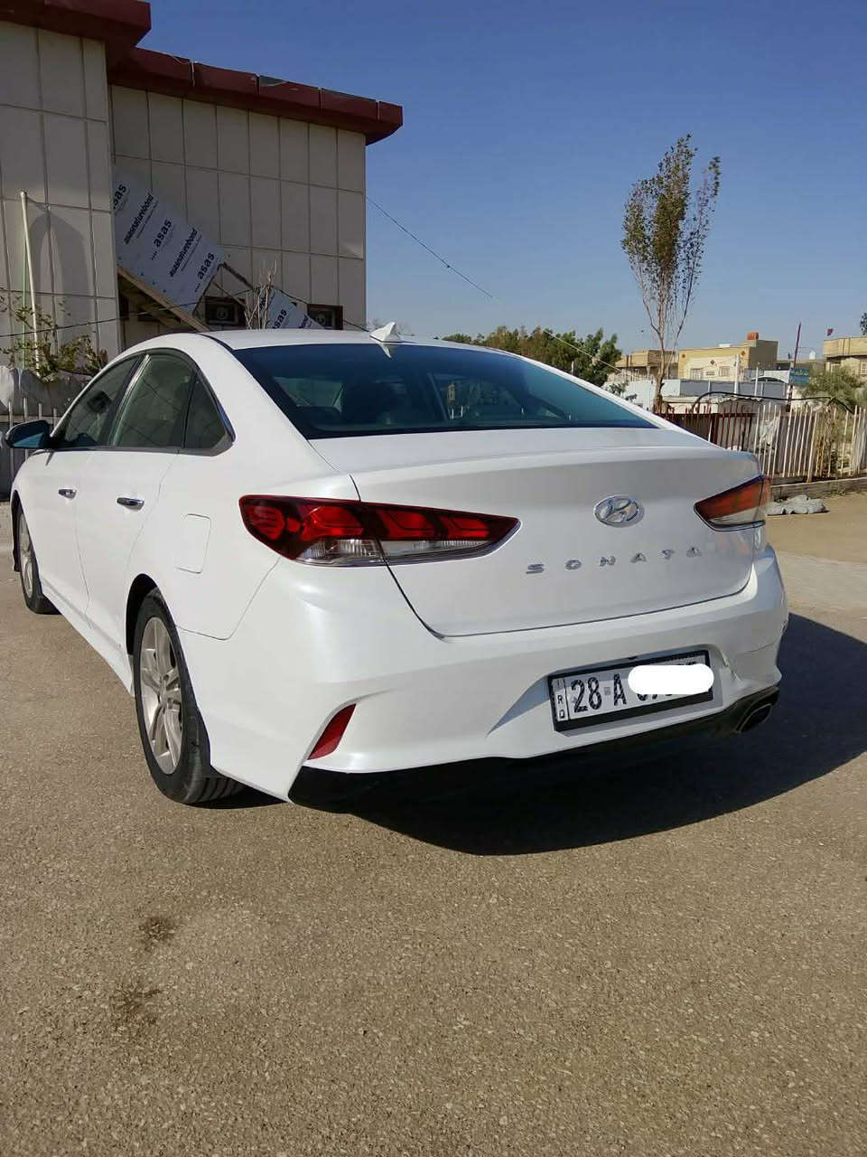 السلام عليكم
سوناتا مديل 19وارد امريكي 
نجف بسمي رقم. دولي جديده 
ـ،هزه والسنويه جدد
ـ، مواصفات 1/1
ـ، بصمة ابواب
ـ، بصمة جنطه
ـ، بصمة تشغيل 
ـ، شاشه كبيره
ـ، فتحه سقف 
ـ، رادارات جانبيه 
ـ، كشنات جلد تدفئه تبريد الاماميه والخلفيه 
ـ، تحكم استيرن جهتين 
ـ، مثبت سرعه
ـ، نظامين لقياده اقتصادي ورياضي
ـ، بلوتوث +USB+AUX
ـ، اشاير بالمري 
ـ، مضخم صوت
ـ، حساس اناره ليلي ونهاري 
ـ، تخم تاير جديد قبل اسبوع شاده 
حادثه بيه جاملغات الاماميه وبنيد ويوجد گص في الشاصي الامامي الايمن قليل لغرض تعديل  الجماليه  والسونار موجود 
(مكان السياره النجف الاشرف كوفه رقم صاحب السياره *********** بي واتساب....والسعر 118 مكلف بالنشر)
