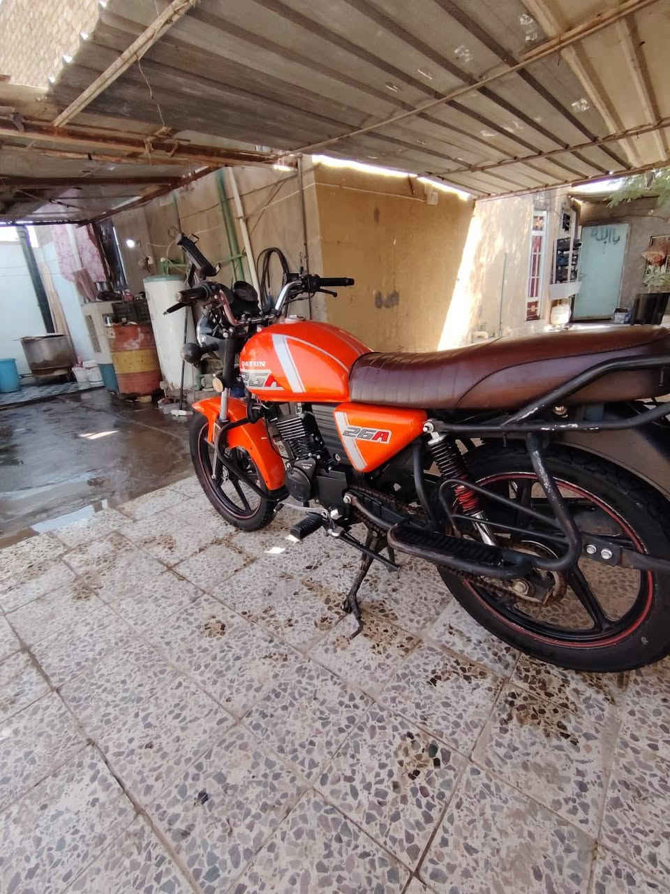 السلام عليكم دايون نفخ لون برتقالي  موديل 2022دراجه ماناقصه كلشي ٥اوراق استنساخ ورقة المرور والكمرك موجوده دراجه اوراق اصولي بس ضايعه اشوف الاوراق وتقراهن اطابق رقم شاصي ولون والموديل وسيفونه دراجه على ايد وحده دراجه بيها جهاز انذار تشغيل عن بعد بصمات وياها ثنين وسويجها دراجه كامله من كلشي كهربائيات دبل اشاره رماش ثلجي كله شغال 
سعرها قفل قفل 
1,100.000
مكاني الحله بثوره
رقمي:***********
