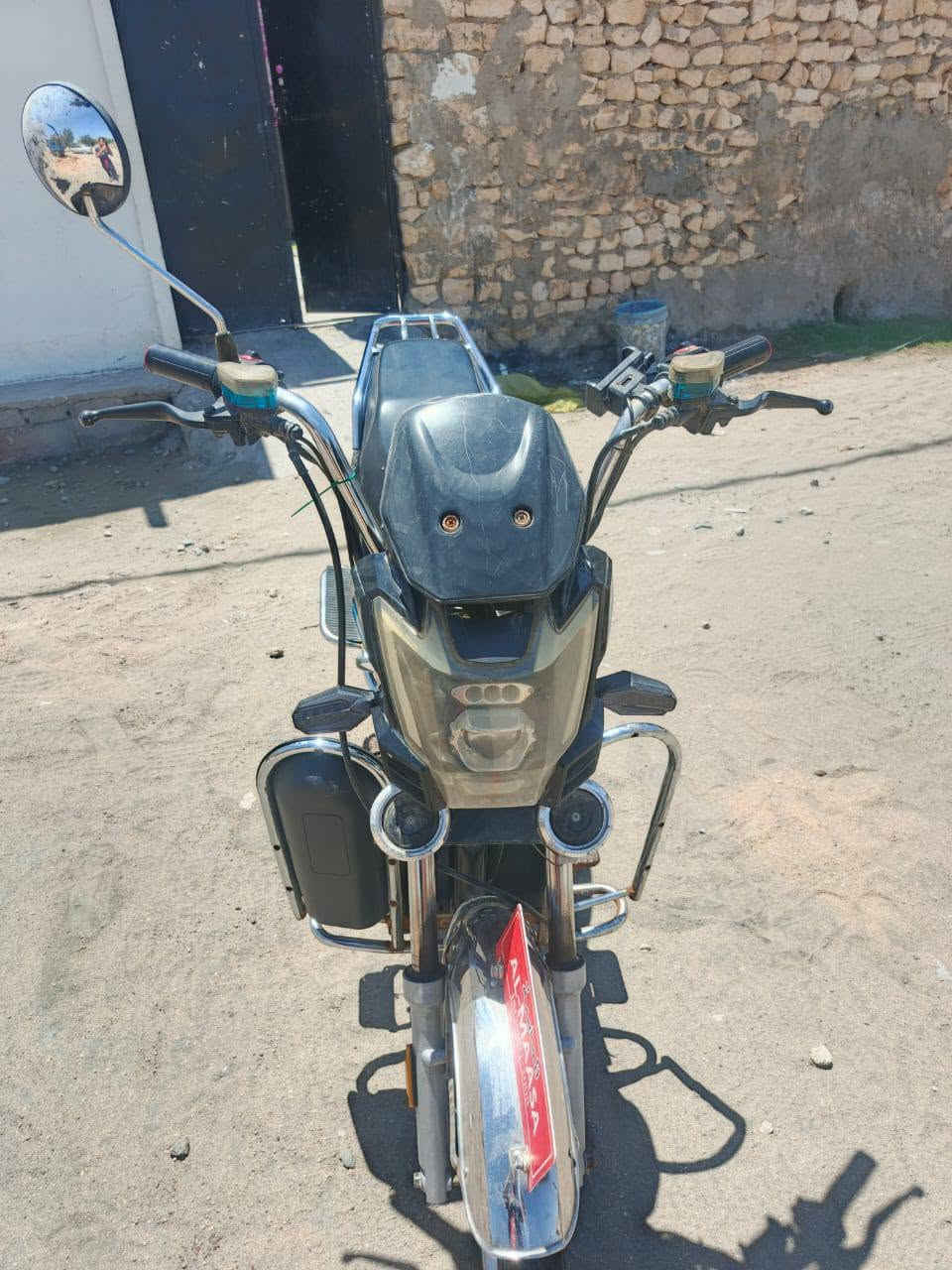 السلام عليكم دراجه شحن للبيع 2025 سعر 400 وبيها مجال دراجه نظيفه بس نقصها بطاريات ولا دراجه نظيفه ما بيها كل شيء بس ناقصها بطاريات واقفات كلهن ***********
