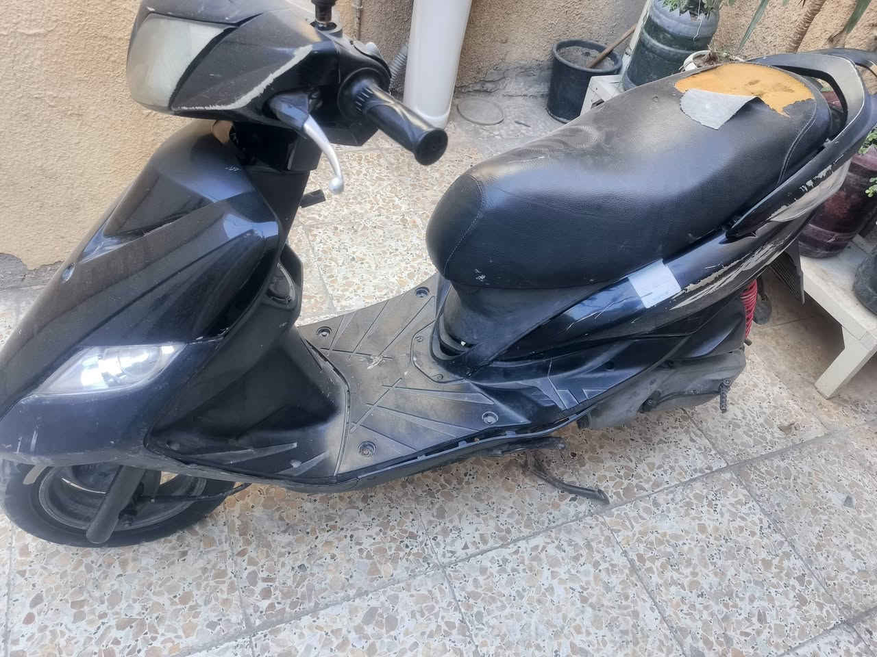 سلام عليكم دراجه ثعلب للبيع 350 وبيهه مجال مكان شعله رقم ***********
