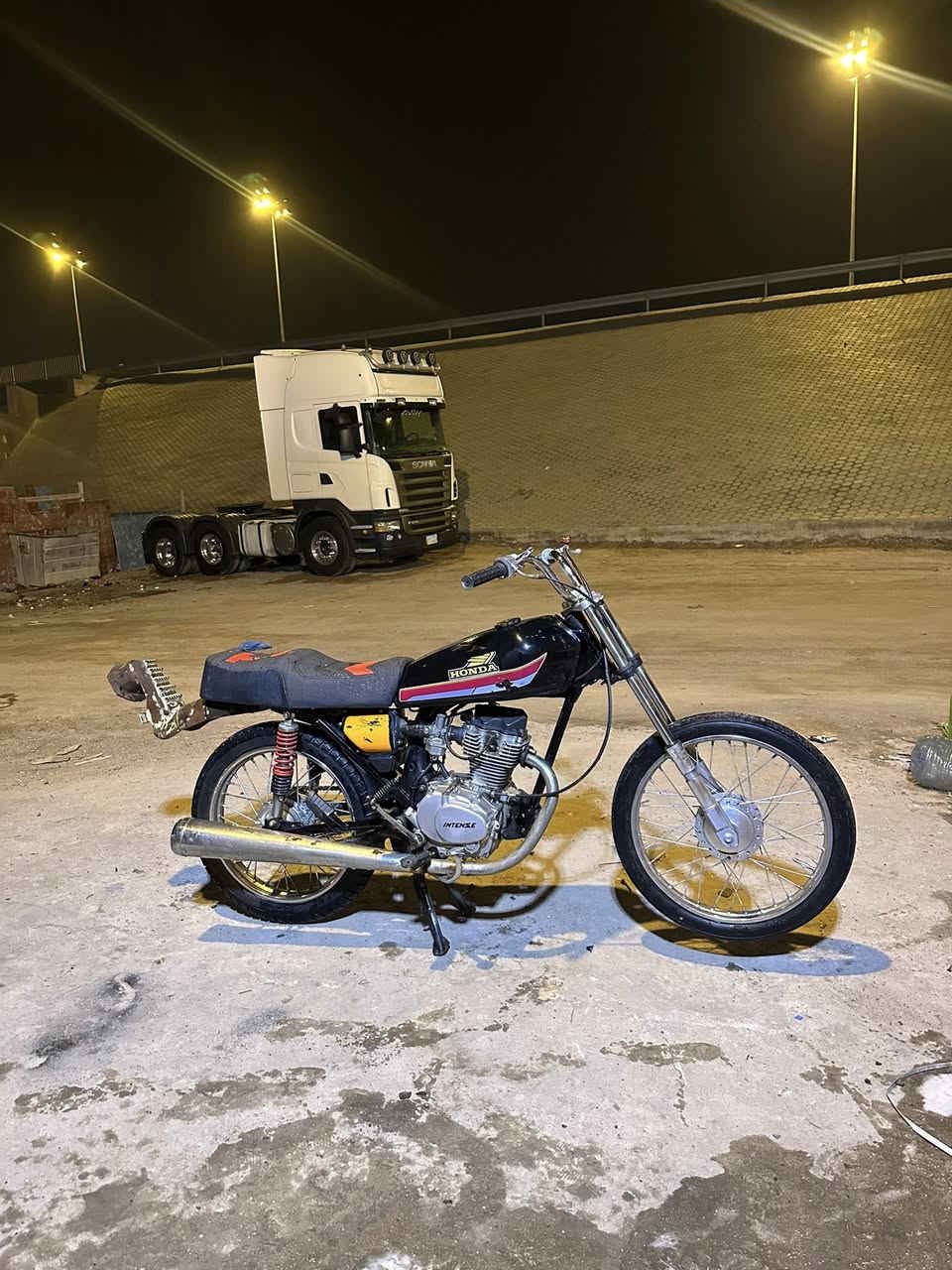 تعمير جديد ٢٥ انتنس الاصلي بستم ناصيمكينه جيس مامفتوحه دراجه سامته نصبته تخبل جاهزه من كلشي غراض كله اصلي ابو الختم سعره ٤٢٥ مجال بسيط مكاني كزيزه
رقمي ***********
