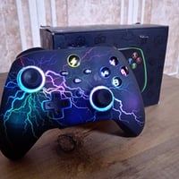 جويستك لاسلكي • إضاءة RGB • بطارية 1000mAh