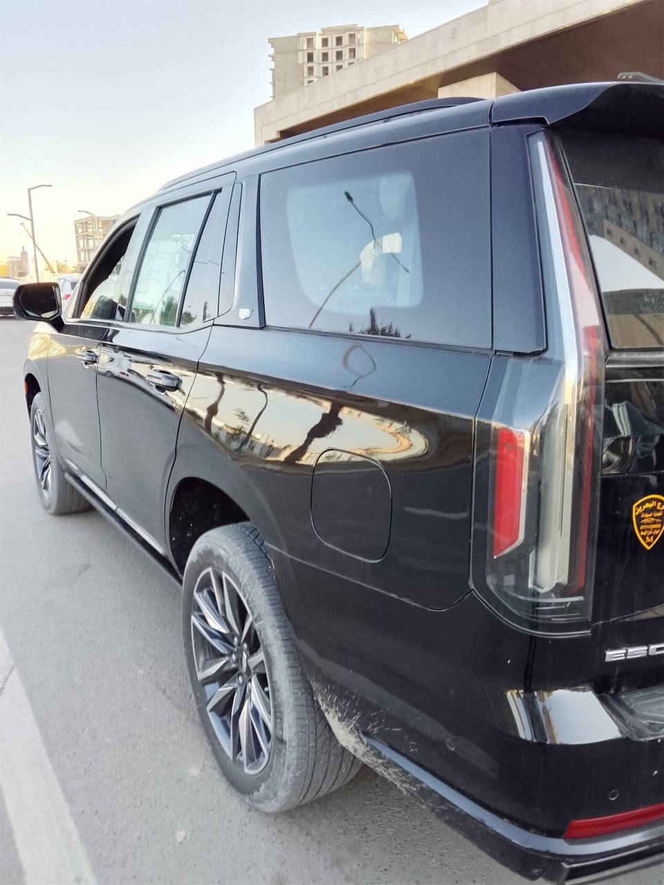 سلام عليكم
كاديلاك اسكاليد 2021  
خليجي السيارة (داخل لون أبيض) 
بارد فقط بالجاملغ الأيسر قليل باقي كفالة
ملاحظة السيارة مغلفة (ppf) عشر سنوات
السعر 680 وبيها مجال للشراي 
***********
رقم بغداد الجديد تحويل ثاني يوم 
المواصفات 
تشغيل عن بعد 
36 سماعة 
‏‎5 كاميرات
‏‎5 بصمات
فور ويل
كشن رجاج 
دوسات كهرباء 
داتا شو 
بانوراما 
داخل ابيض
لايت زنون عالي ناصي ٥ عدسات
‏‎4 شاشات بالدشبول والسقف والكشنات
تحكم بريك 
رادار تحديد مسار
رادار خلفي
رادار امامي 
رادار جانبي 
كشن تدفئة وتبريد سايق وراكب
كشنات خلفية تدفئة
مري شفط 
اشارة بداخل المراية
كشنات جلد 
كشنات خلفية منفصل VIP
علامة كاديلاك ضوئية بالدعامية الخلفية
الكشنات كهرباء 
ذاكرة ميموري ستيرن وكشن
ويل ٢٢ بلادي 
بااختصار السيارة فول للاخير 

مكان سيارة بغداد /حي الجهاد

السعر680ورقه وبي مجال للشراي 

وبالعافية الي تكون من نصيبة

***********
