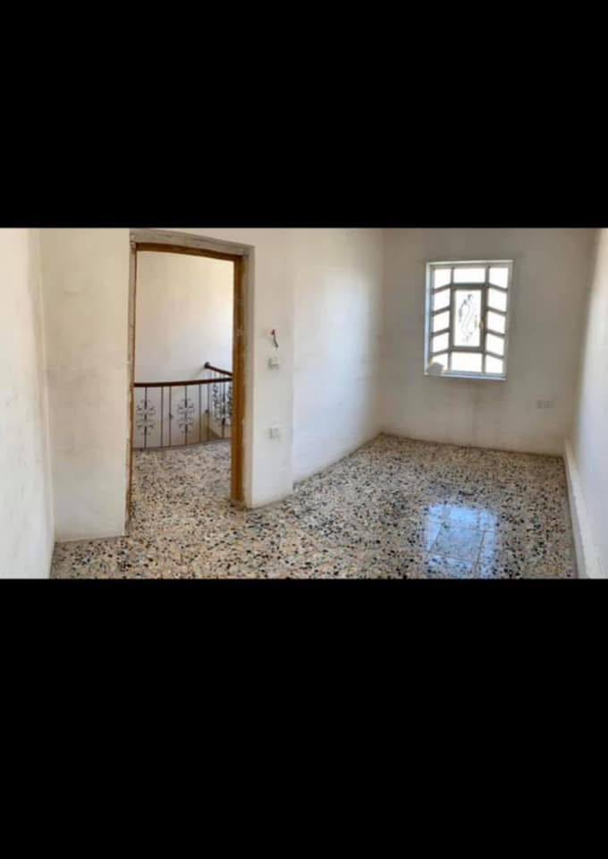 بيت للبيع - زراعي 

55 متر طابقين ونص بناء حديث

الطابق الارضي / يحتوي على طرمة+صالة+مطبخ+حمام+منور

الطابق الاول / غرفتين نوم 

الطابق الثاني / غرفة صغيرة +سطح

في الكريعات قبل حسينية الزهراء او قاهر الاسعار بفرعين او ثلاثه - براس الفرع مال بيت موجود دلالية الصادق

عرض الفرع ٤ امتار

للاستفسار الاتصال 

ع الرقم *********** متوفر واتساب
