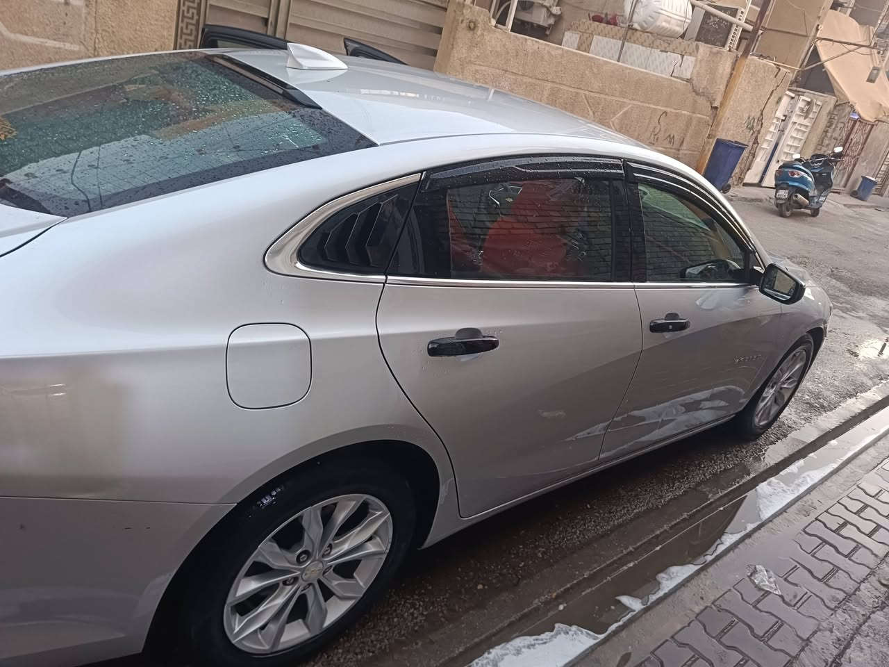 السلام عليكم عندي 22كلين مكفوله من كلشي رقم بغداد انكليزي تحويل مباشر مكاني بغداد  الكماليه لون سلفر  وباقي المواصفات المعروفه من كلشي حتى حجر البيئه موجود موبايل ***********
