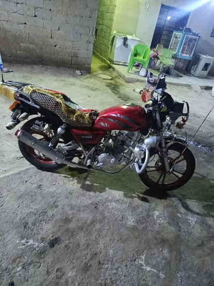 سلام عليكم دراجه لبيع مديل 2014 كلك السعر 450 بيه مجال العنوان واسط قضاء الحي.  *********** يم جسر رقم 2
