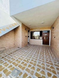 سايدين لاوان • ١٢٥م • مقابل حديقة