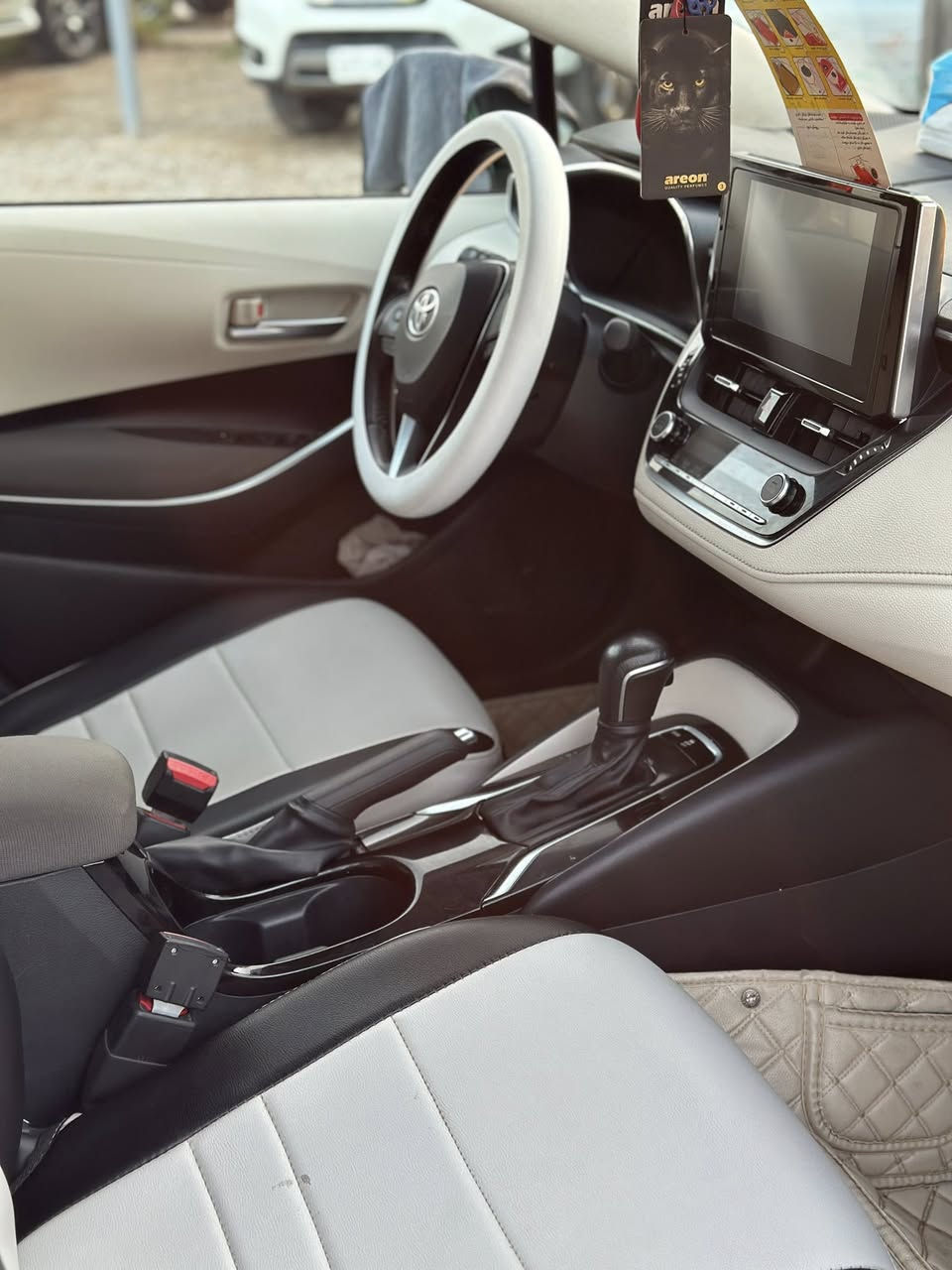 السلام عليكم كورله٢٠٢٣ساز كفاله عامه مكان السياره طوريج السعر ١٩٠وبيه مجال الاستفسار ‭0781 601 6961‬
