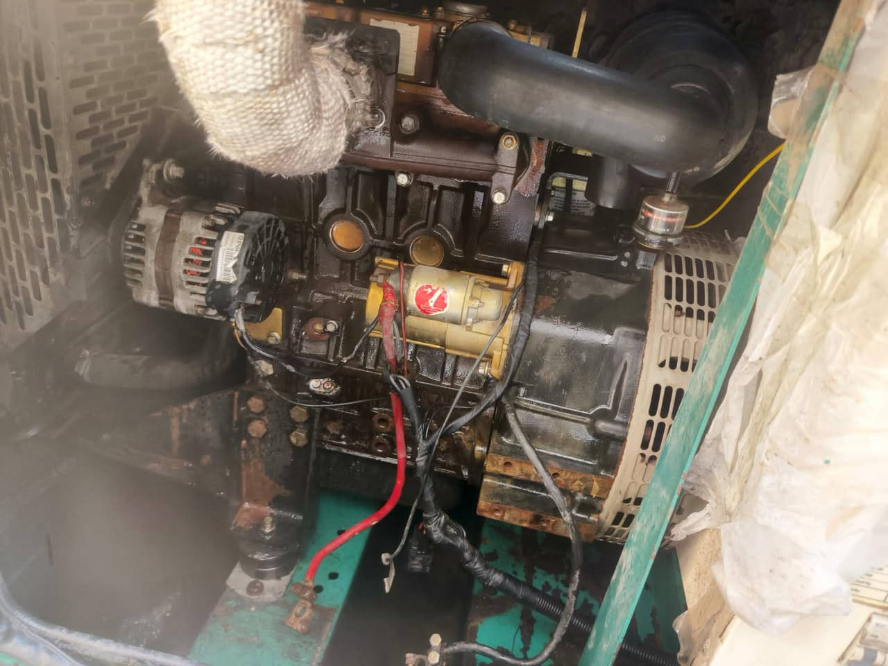 مولده بيركنز للبيع 13 KV  أربعين أمبير
راس التوليد ستامفورد برج بريطاني 
تصرف بالساعه لتر السعر ٢٧ ورقه
للاستفسار 
***********
