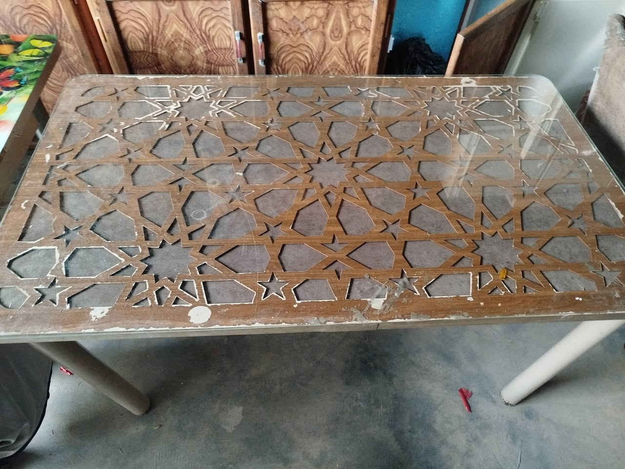 للبيع ميوزة طعام  الجوزي اربع كراسي ويا البقية بدون كراسي مستعملات نضاف مرتبات متوفر كاونترات وسنكات وغرف نوم وكناتير واشتري واراوس شعندك راسلني 
العنوان: بلدروز مقابيل مدرسة الثقافة مجاور انفنتي مول 
للاستفسار: ***********/***********
