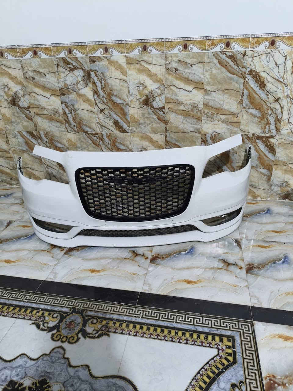 اصليه تفصيخ بجم عريض للبيع او المروس بعاديه مكان ناصريه السعر ٢٥٠ ***********
