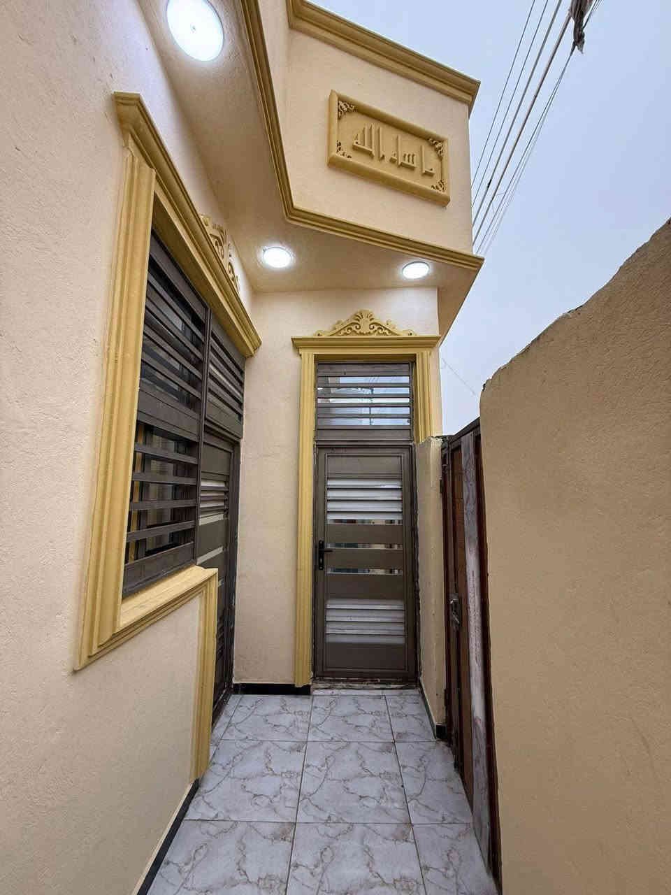 ♦️دار للبيع 🏠 دار للبيع♦️
ابي الخصيب محيله دوره ام زباله 30متر عن التبليط المساحه 105متر واجها 10  نزال 10طابو ملك صرف زراعي بأسم عراقي سند 25اصولي غرفتين وصاله ومطبخ واستقبال وصحيات شارع 8متر متوفر خدمات السعر 59 للتواصل واتساب فقط متواجد ***********
