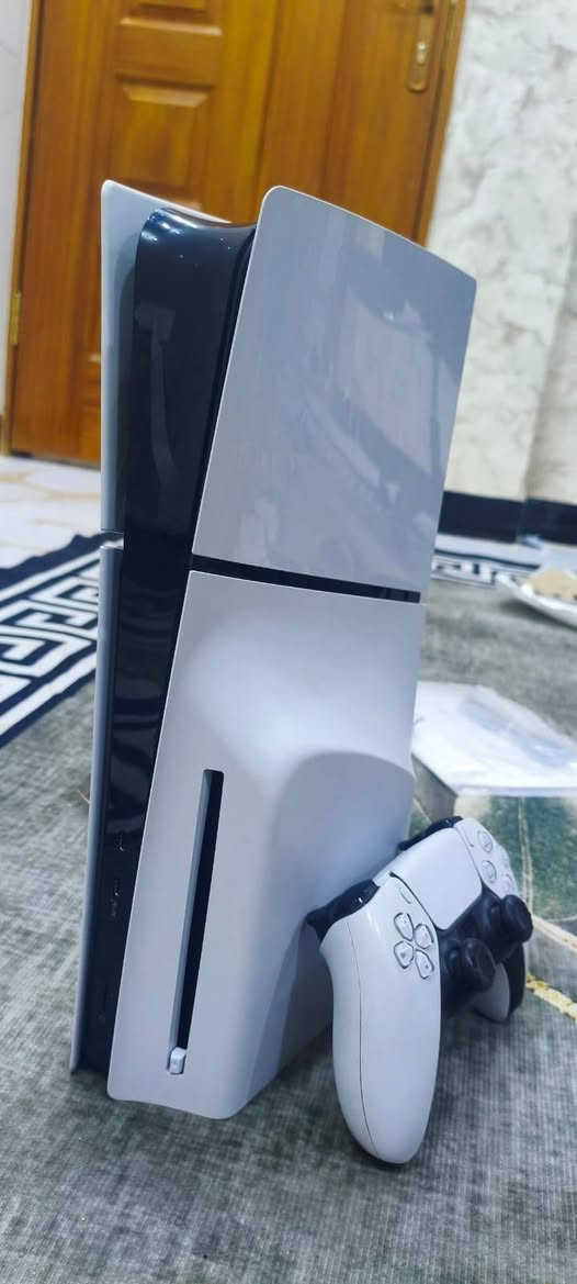 جهاز بلي 5 (مستعمل شي قليل)
جهاز معة كامل ملحقات الاصلية منهة كيبل hd و كيبل بور 
معة جوستك اصلية مال جهاز نفسه+قرص هدية معة لبلي 
+ كرسي كيمنك طبي (يمكن تغير مكان سند في كرسي)
+يوبي اس اولاين ( واحد كيفي مجرد طكت كارتونه اخووو لجديد)
+شهاشة كيمنك فول موصفات (120 فريم و دقة شاشة 4kو 2k)
كل هاذا وبسعر اخو بلاش 
السعر : مليون 450 الف (وبي مجال )(لو تفر سوك كلة متلكة هيج غراض وبهل سعر) 
للتواصل على هاذا رقم 
***********
عنوان : بغداد     شعب     قرب محطة وقود سما بغداد
