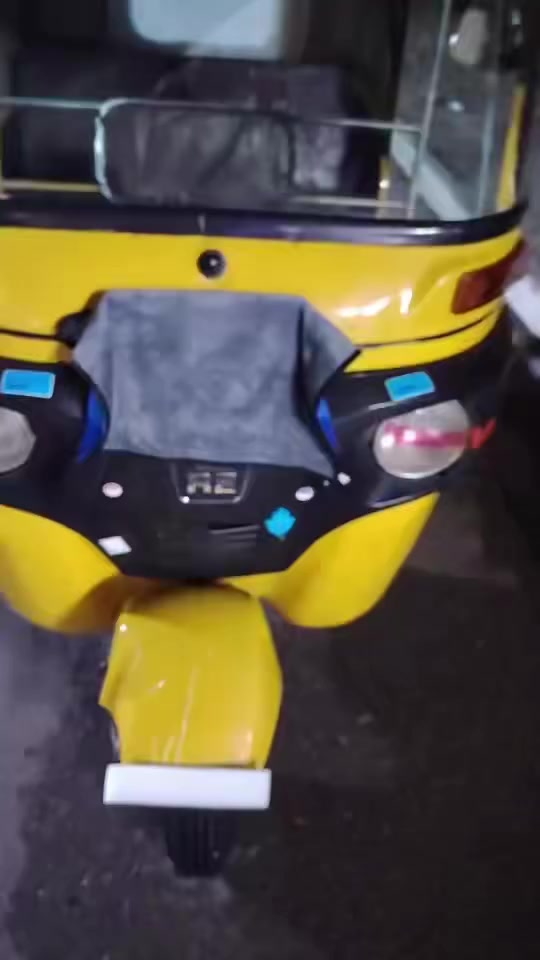 تكتك موديل عشرين صبغ عام 8و200وبيها مجال مكفوله الضربه***********
