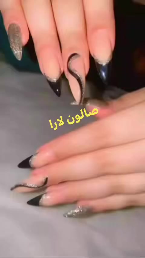 👑💅 صالون لارا للسيدات
مو بس أظافر… إحنا نكمّل أنوثتج بالتفاصيل اللي تفرق

إذا تحبين إيدين مرتبة، ناعمة، وشغل يلفت النظر من أول سلام ✨
فـ إنتِ بالمكان الصح

بـ صالون لارا نهتم بكل شي:
تعقيم دقيق ✔️
مواد أصلية وآمنة ✔️
كادر محترف يعرف شلون يطلع الشكل يجنّن ✔️

النتيجة؟
💖 شغل نظيف
💖 يدوم فترة أطول
💖 يخلي الكل يسألج: وين مسويتهن؟

زبوناتنا مو مرة وحدة…
يرجعن ويجيبّن صديقاتهن لأن الثقة تنبني من أول زيارة 🌸

🔥🔥 عــــــروض ناااارية لفترة محدودة 🔥🔥
إذا جان ببالج تسوين أظافرج… فهذا الوقت المثالي

💅 أكرلك سادة — 10,000 د.ع فقط
💅 أكرلك مع دزاين + جلش — 20,000 د.ع فقط
💅 جل إكستيشن مع جلش + دزاين — 40,000 د.ع فقط
💅 جلش احترافي — 15,000 د.ع فقط

✨ شغل متقن
✨ تفاصيل دقيقة
✨ لمعة وأناقة تبقى

📍 العنوان:
بغداد / البلديات – شارع الأمانة العامة
مقابل مقابيل مرطبات لقطب
🏩 صالون لارا للسيدات

📞 للاستفسار: ***********

🚪 بدون حجز – تجين بأي وقت
تعالي دلّلي نفسج وخلي أظافرج تحچي عن ذوقج قبل كلامج 💖
