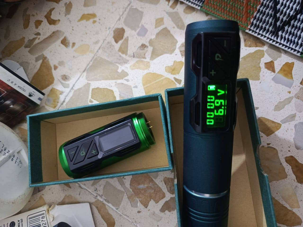 غراض كله جديده مامستعمله جهاز ليزر وجهاز وشم وتاتو امريكي وكاويه برم للبيع بغداد  مدينه ***********والثاني واتساب فقط***********
