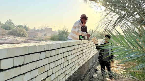 خلفه بناء درجه اولى استمرار بالعمل استلام مهندس شرط ناخذ مكطوعه وناخذ عل دبل وبليوميه ***********
