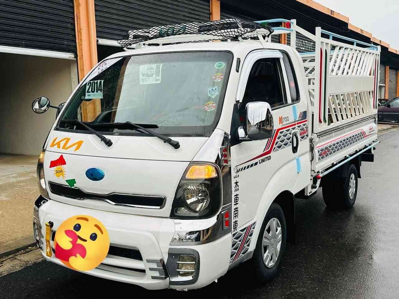 شيخان معرض هاولاتي
كيا حجم 2700 منافيس اصلي موديل 2014 شرت وكاله و باكانه 
كير مكينا اكسن شاصي ليدان به شرت سعر 85$. ***********
