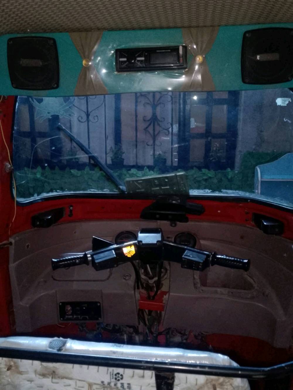 سلام عليكم
تك تك للبيع موديل 17 شهر 12 مكينه 20 مكينه لا تنقص لا تبخر مقفوله من معجون وصبغ مكان أبو غريب حي شهداء سعر 4 وبيها مجال
