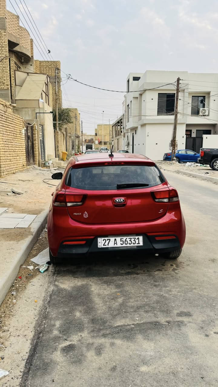 مكلف بالنشر للبيع كيا ريو هاچ باك ٢٠٢٠ ماشية ٣٧  مواصفات  حلوه محرك ١٦٠٠ دوش السعر ٩٨ العنوان حي اور  
للتواصل ***********
