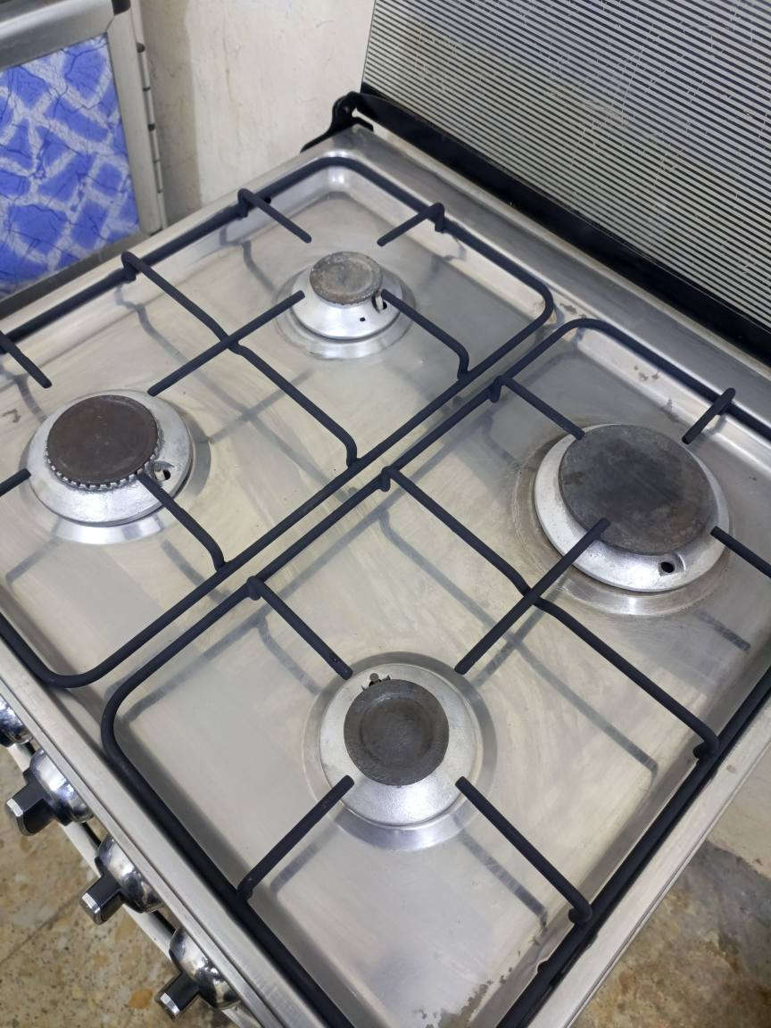 طباخ فريش مصري باب اول 4 مشاعل نضيف كلش وشغال العيون والفرن شرط الفحص سعره مناسب اني مكلف بلنشر الاتصال بلرقم واتساب موجود 
*********** عمارة, ميسان
